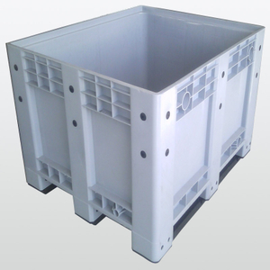 Plastic Pallet Bulk Container with Lid and Wheels