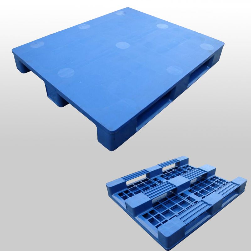 plastic pallet