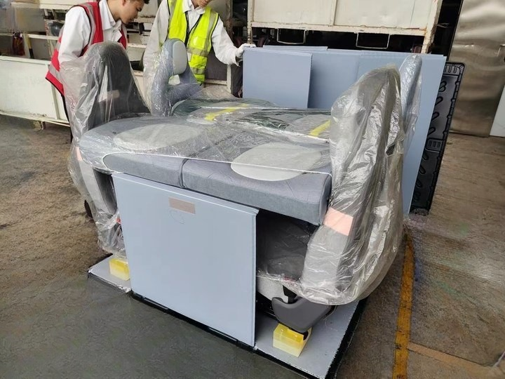 Automotive reusable bulk boxes