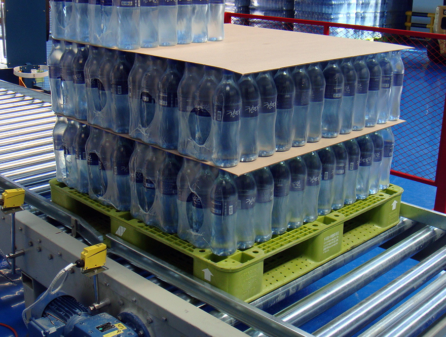 The Top Industries Benefiting from Switching to Plastic Pallets