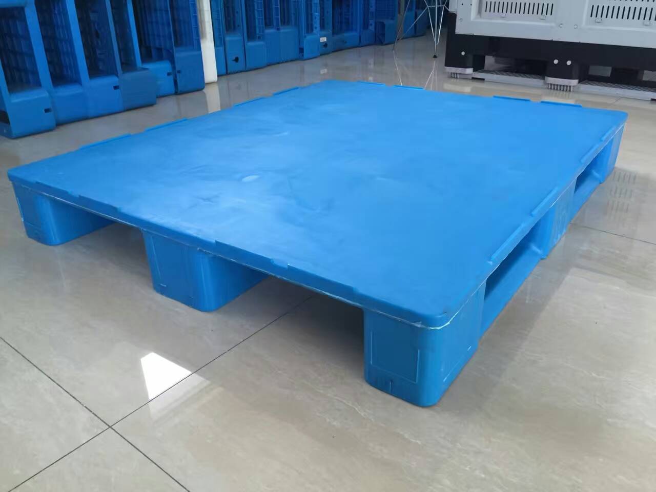 1200 x 1000 Standard Blue Nesting Plastic Skids Pallets with Lip