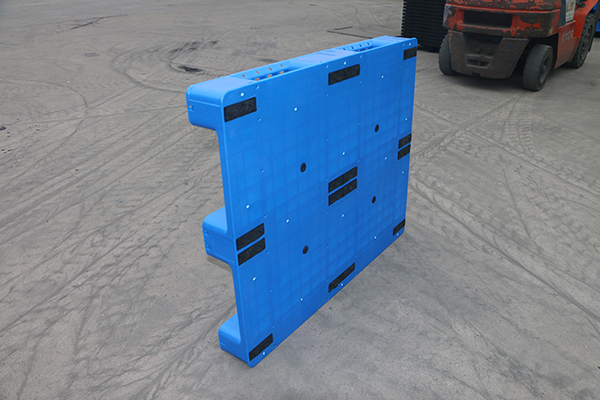 How to reduce the damage rate of plastic pallets?