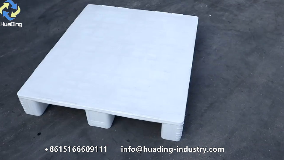Plastic pallet selection of raw material performance