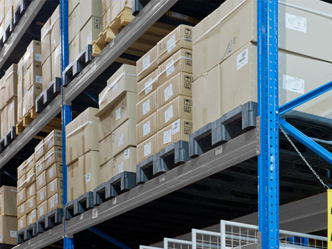 What is the development trend of warehouse logistics management?