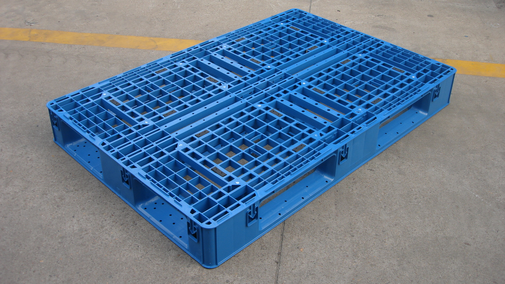 1200 x 800 Euro Industrial Stackable Export Plastic Floor Pallets