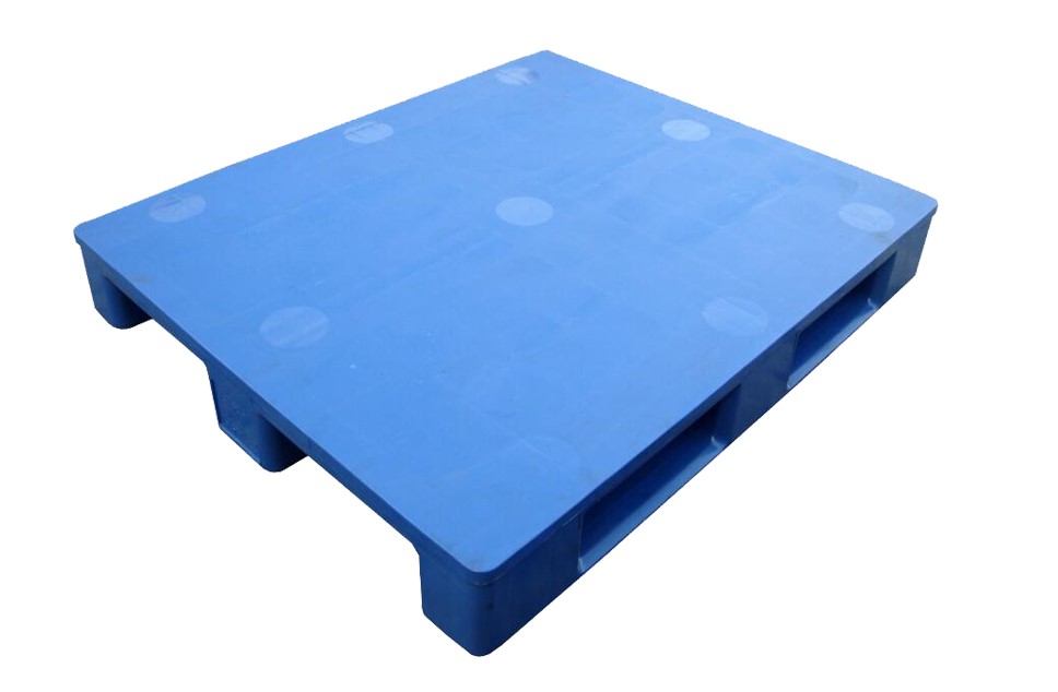 Injection plastic pallet