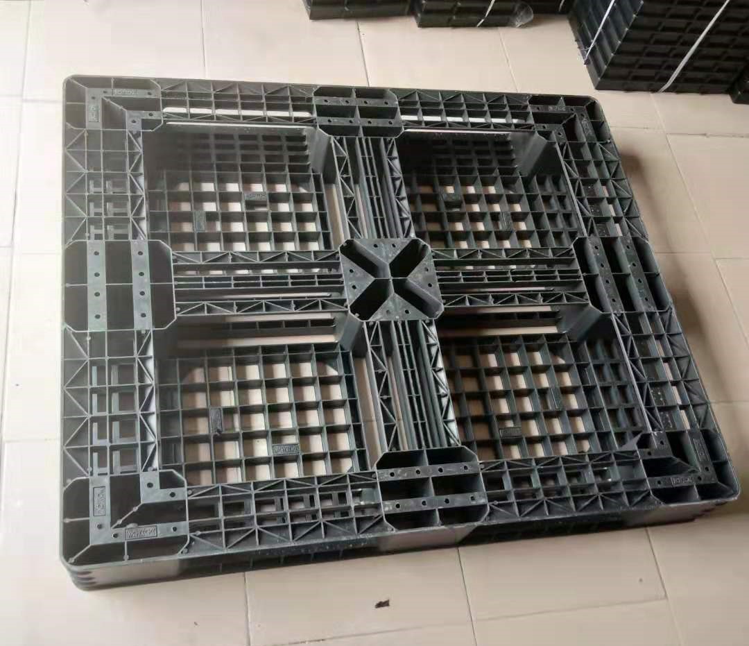 1200 x 1000 Black Lightweight HDPE Mesh ESD Plastic Pallets