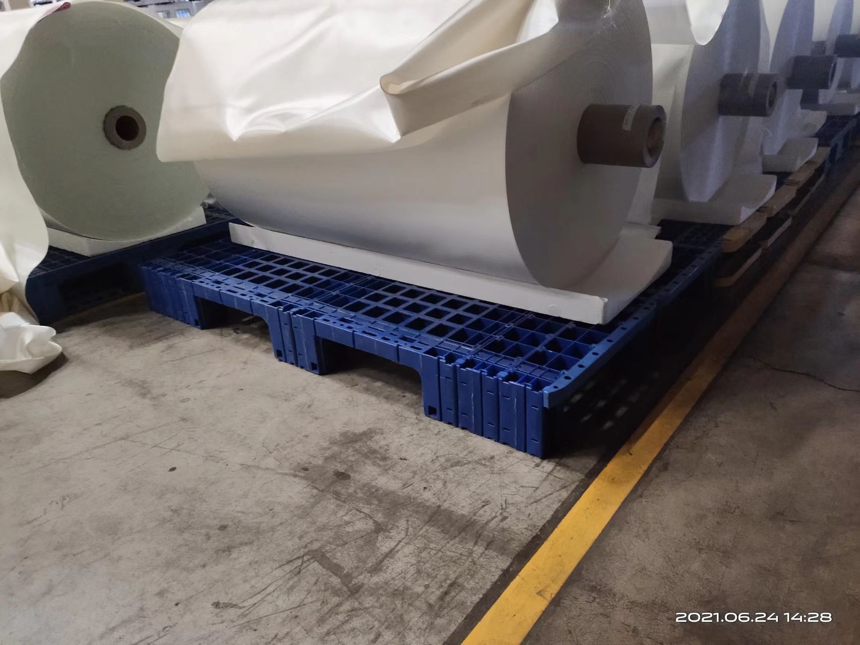 Roller pallets