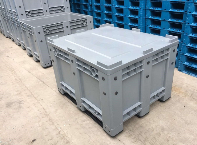 Solid Stackable Storage Plastic Bulk Container with Lid