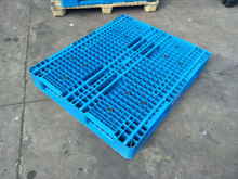 1200 x 1000 Reinforced Mesh Reversible Plastic Pallet for Storage