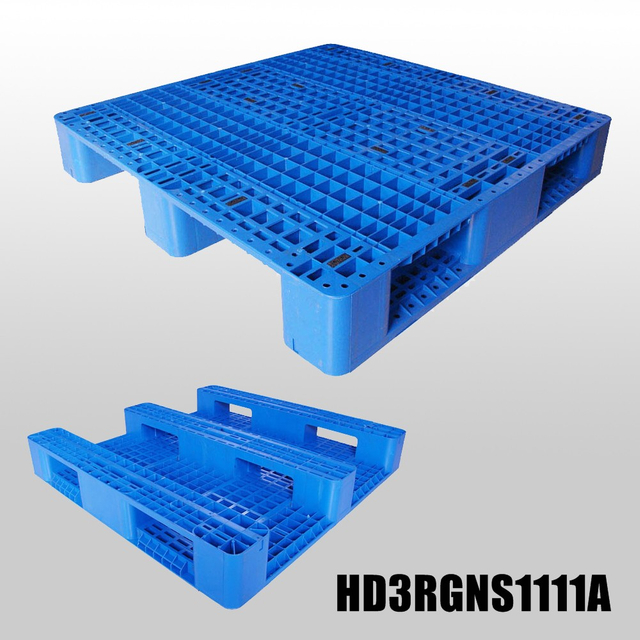1100x1100x155mm Open deck 3 Runners plastic pallet