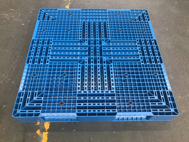1200 x 1200 Reusable Open Deck Double Sided Plastic Pallet