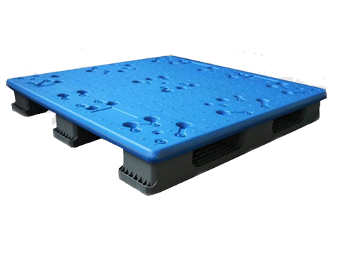  Stackable Plastic Pallets