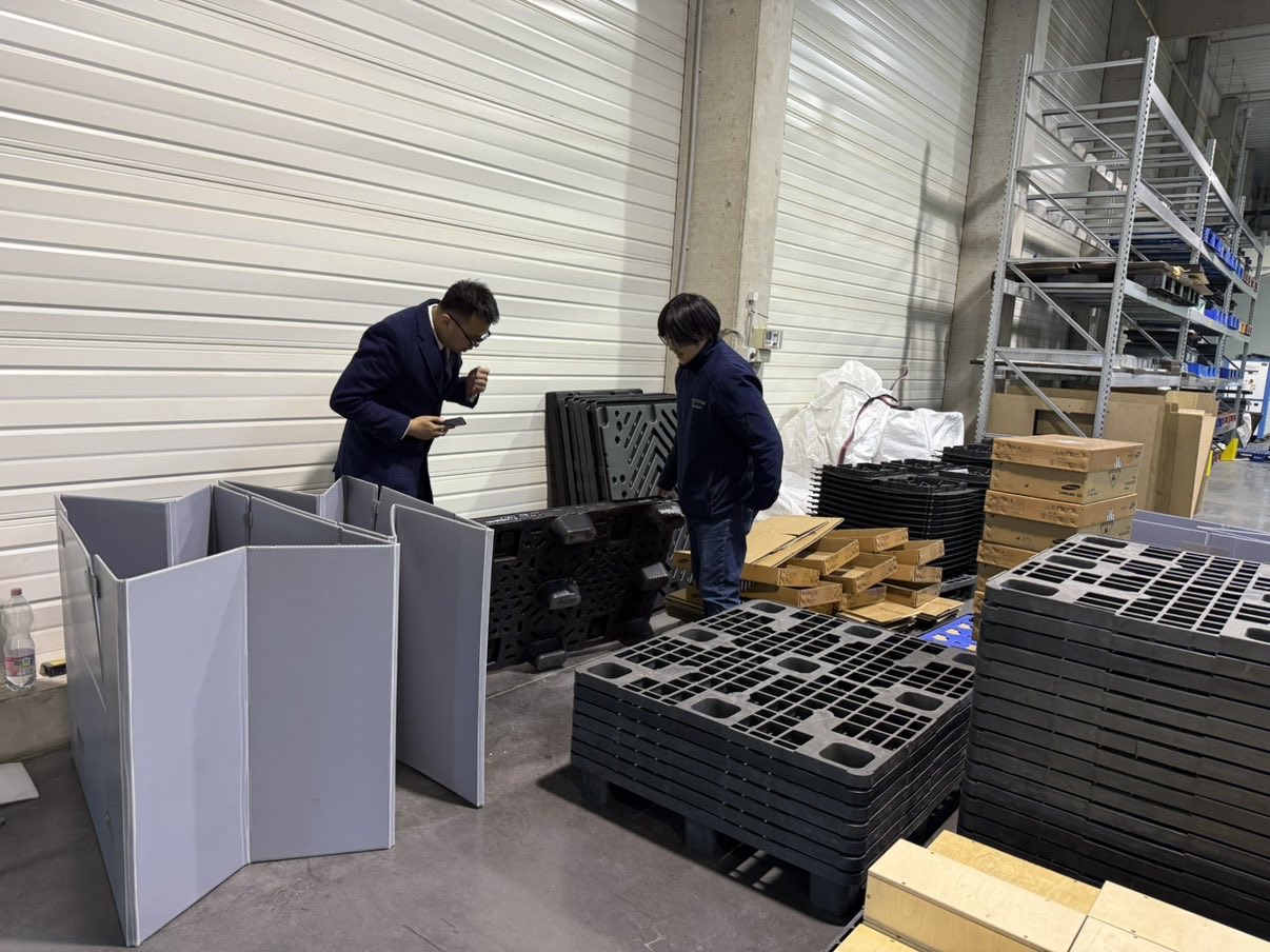 TecPack Boxes Plastic Container for Automotive Parts Packaging