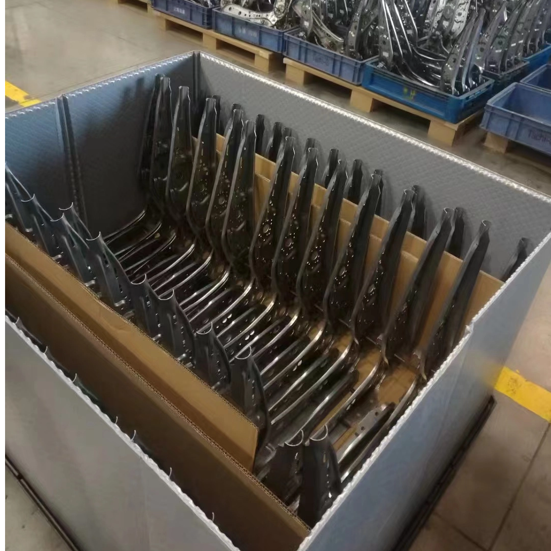 Automotive Plastic Pallet Boxes_1088_1088