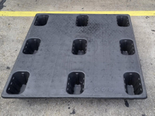 Black Square Solid Nestable Recycled Plastic Shipping Pallets