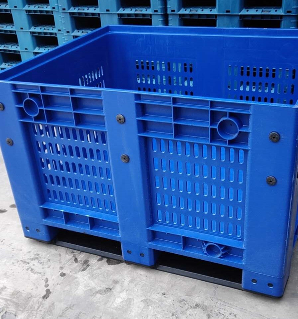 Large Stackable Vented Storage Plastic Pallet Bulk Containers