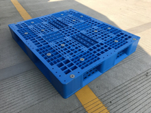 Blue Fire Retardant PP Injection Molded Plastic Pallets