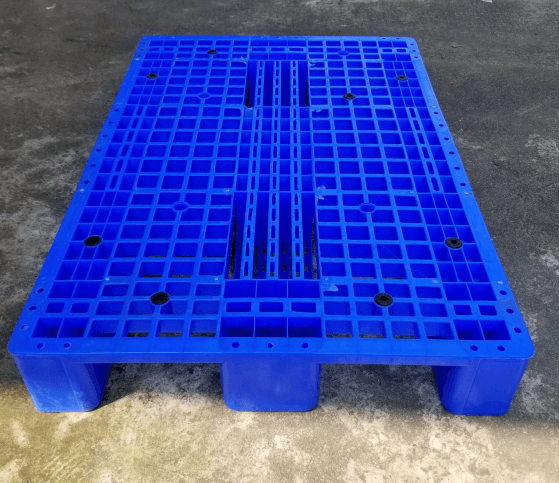 32 x 48 Euro HDPE Mesh Plastic Forklift Pallets Skids