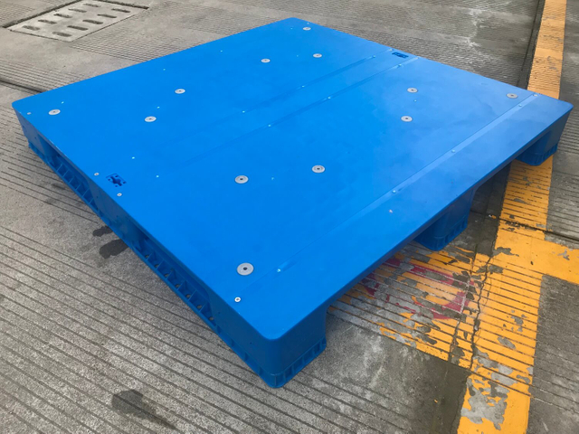 1200 x 1200 Heavy Duty Rackable Reusable Food Plastic Pallets