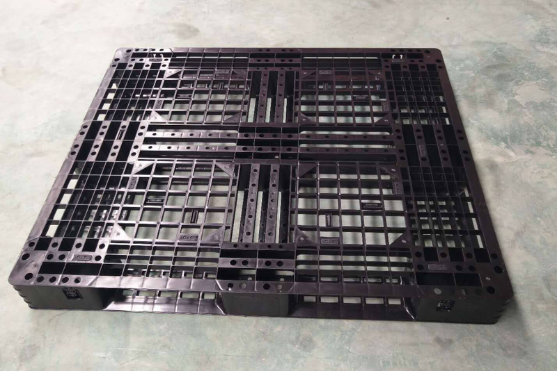 1200 x 1000 Black Lightweight Low Profile Recycled Plastic Pallets
