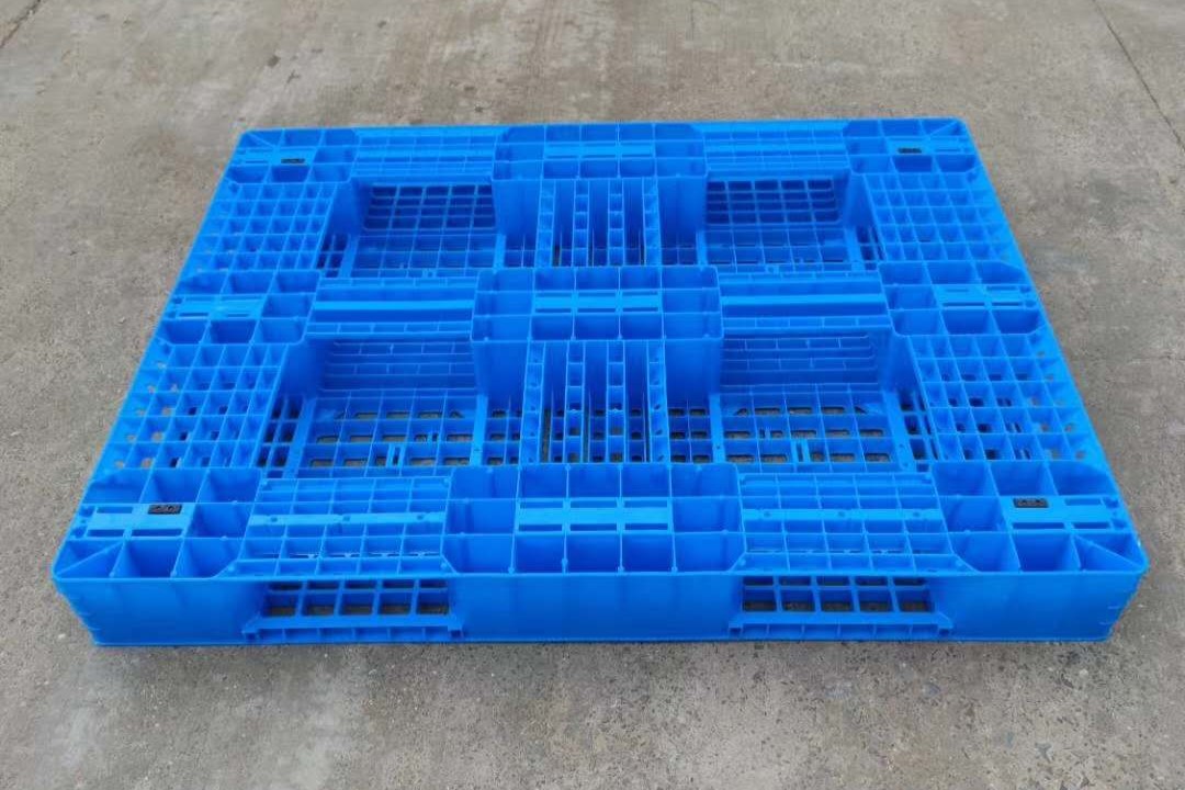 Durable HDPE Injection Molded Picture Frame Plastic Pallets