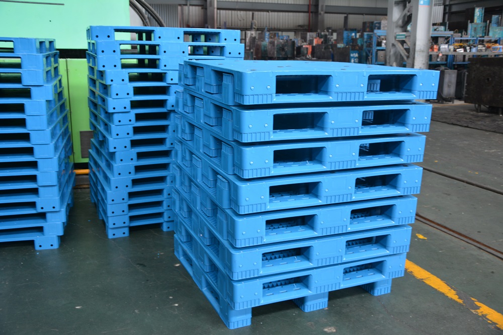 plastic pallet factory